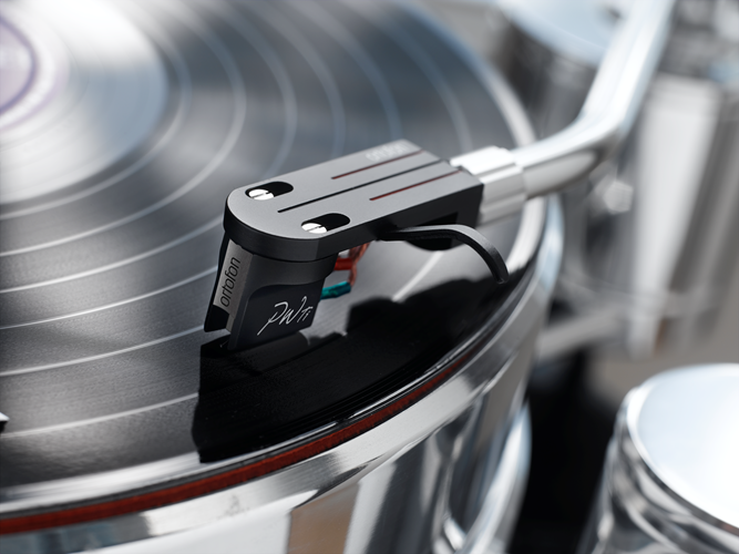 mc_windfeld_ti_on_the_tonearm.png