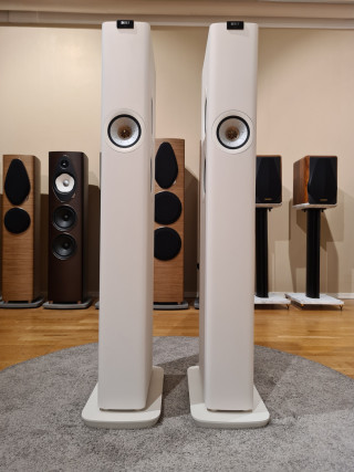 KEF LS60 Wireless hos Ljudmakarn.se