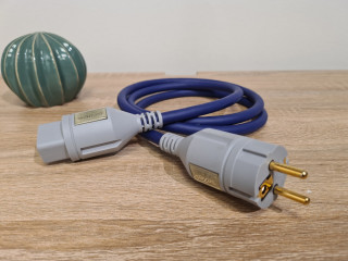 IsoTek Systems EVO 3 Premier hos Ljudmakarn.se